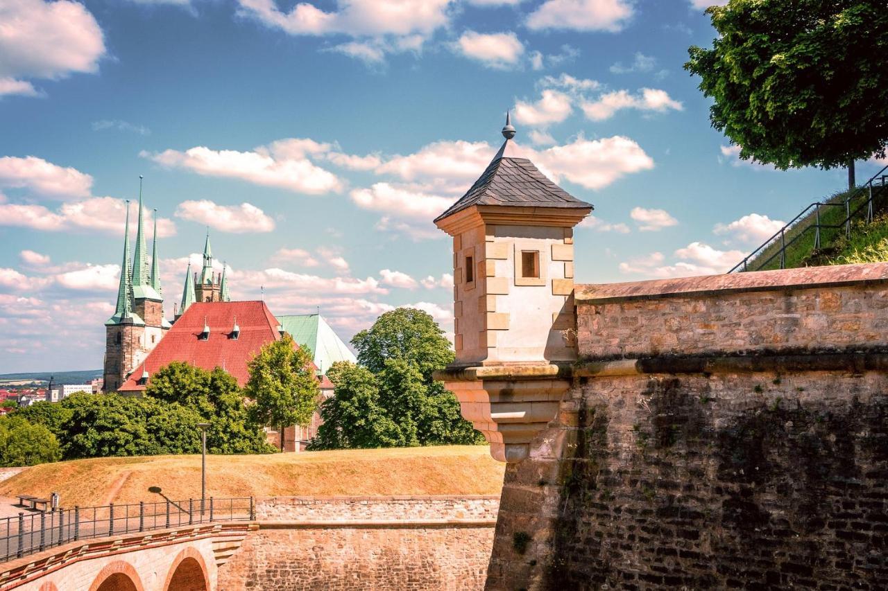 Liebevoll eingerichtete Ferienwohnung direkt am Erfurter Dom! Exterior foto